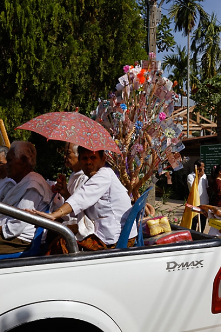 Loi Krathong 2012-015
